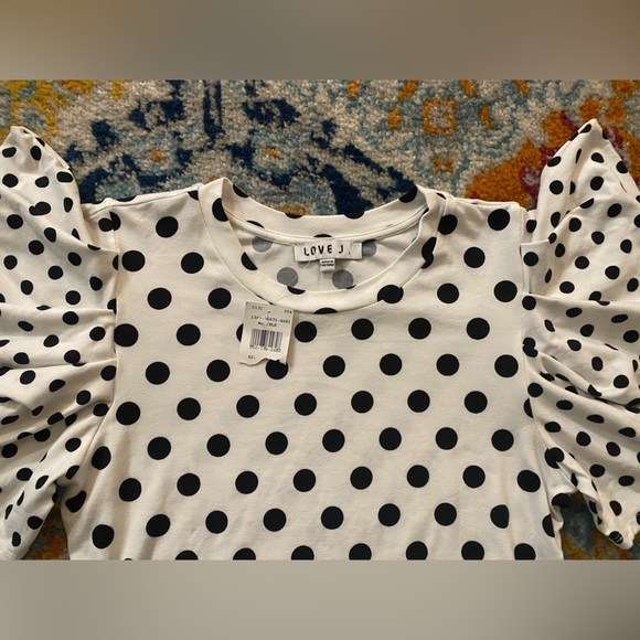 SOLD! NEW! Boutique White & Black Polka Dots Layered Ruffle Sleeve Top L - Picture 3 of 14